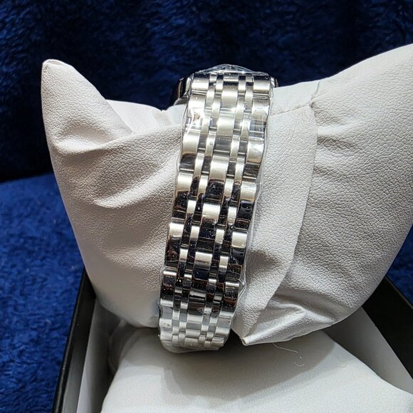 NWT Invicta Wildflower Women\'s Watch 31mm Silver Case/Pink Face (69360) main image 4